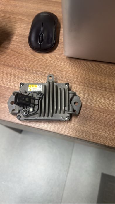 Дистронник Эмблема камри 70. Рав4. Lexus ES