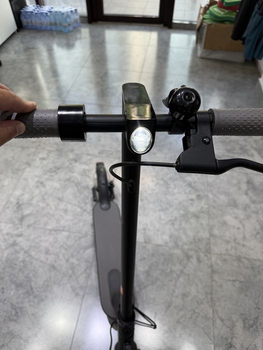 Продам электросомакат Xiaomi