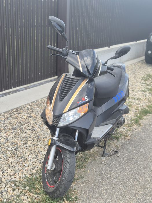 Scuter 49cc Triumph
