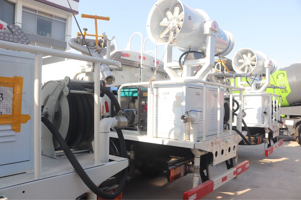 Isuzu vodavoz , водавоз 5 kub куб