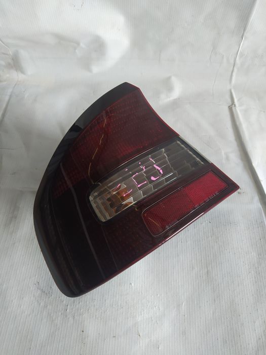 Фонари Subaru legacy B4