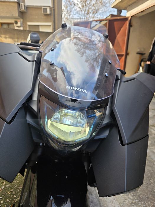 Honda NM4 Vultus DCT 2015  13 500 км 9 100 EUR