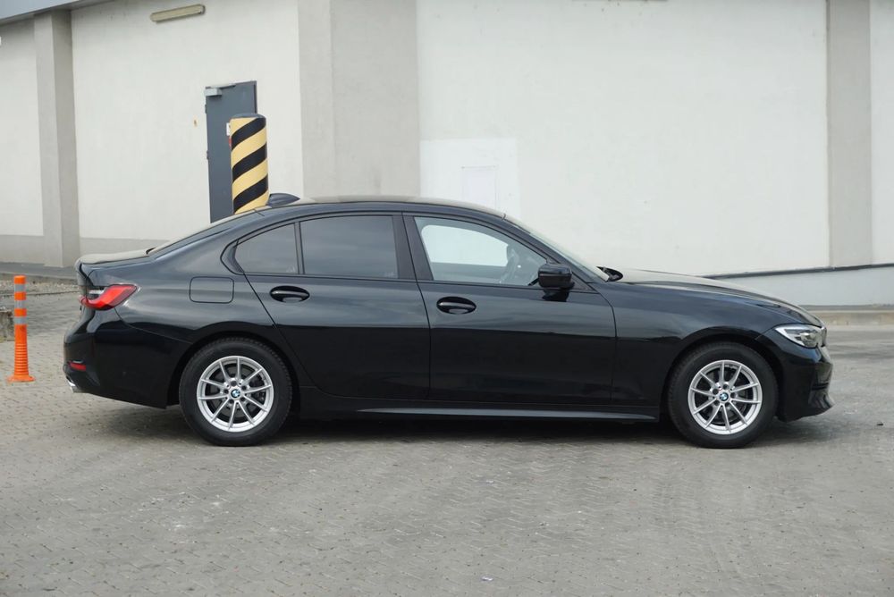 BMW Seria 3 2020 diesel, 16.990 € — imagine 33