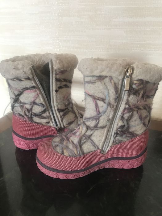 Продам валенки на ребенка р.26