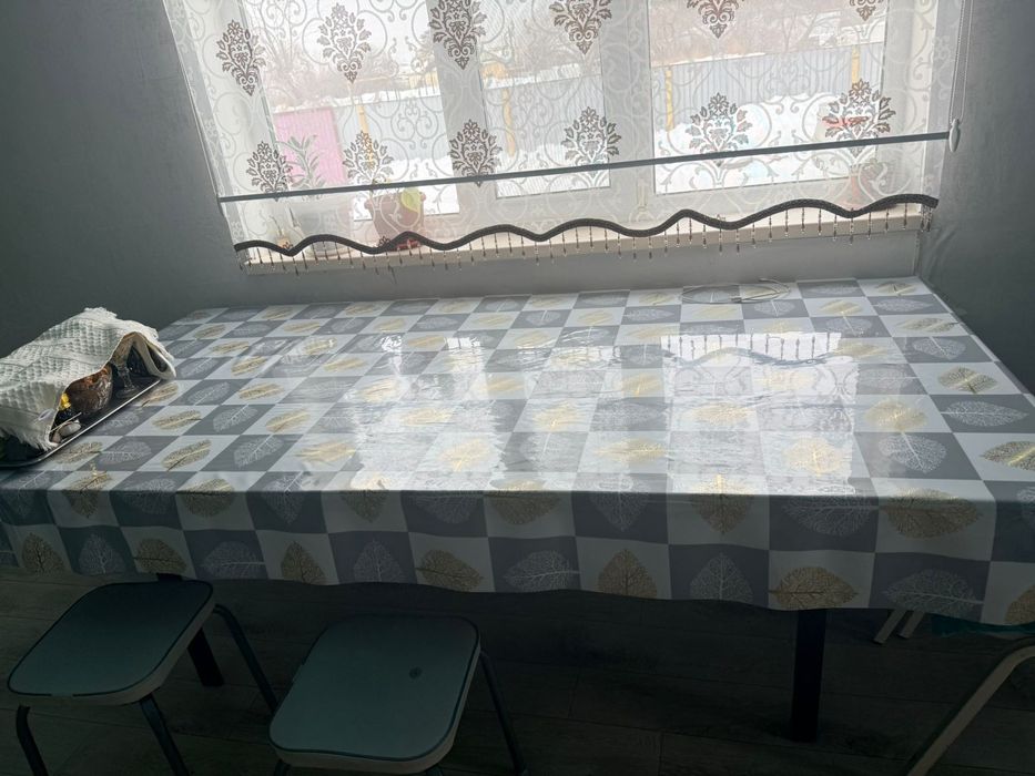 Кухонный стол сатылады. Доставка бар