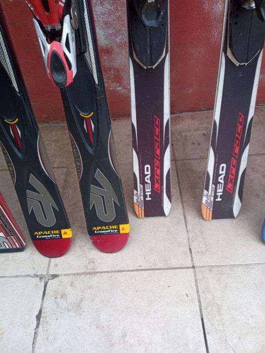 vând   schiurii diferite mărimi