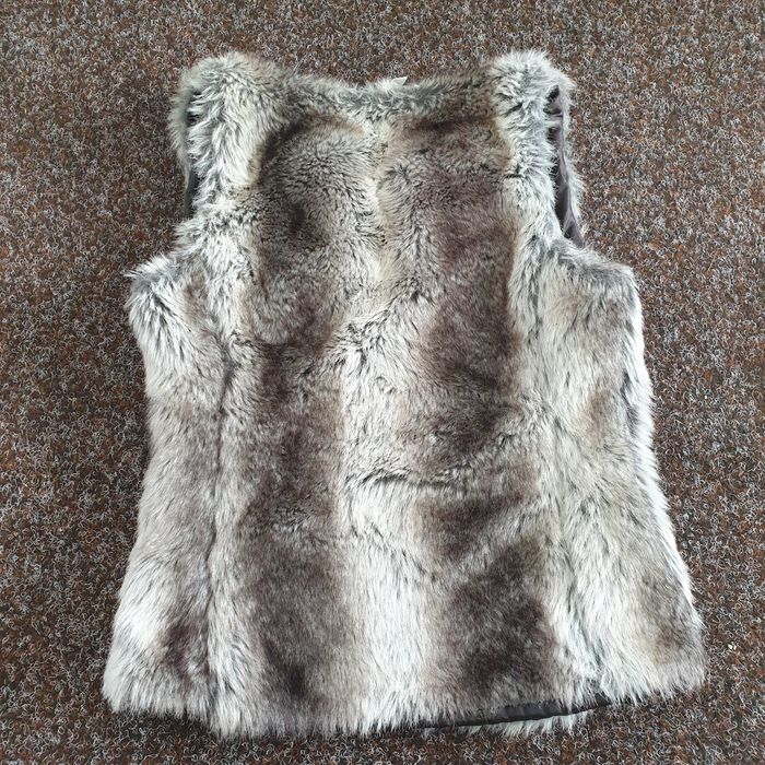 Vesta pentru dama, din blana