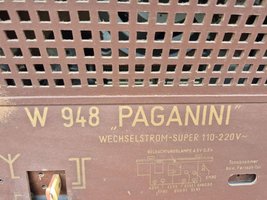 Vând Radio Nora PAGANINI 948 w made in Germany fabricat in 1953