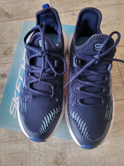 Дамски маратонки Sketchers 39 номер нови