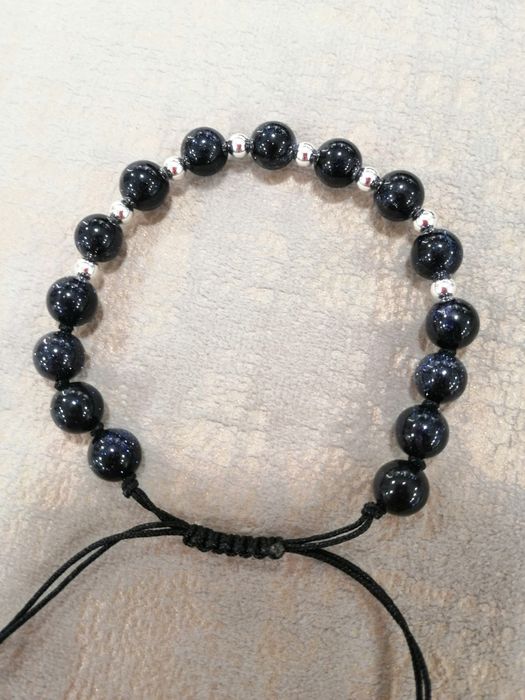 Vând brățari noi, din pietre naturale și biluțe argint, pentru femei