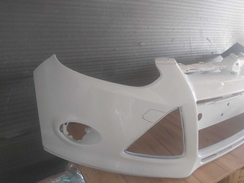 Bara Fata Ford Focus 3/III 2011-2014 (Frozen White (Alb))