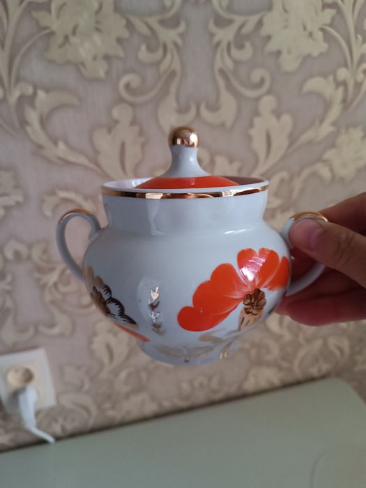 Блюда фарфор, стекло советское