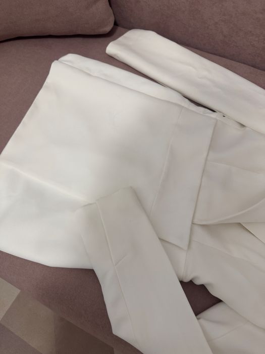 Rochie eleganta alba tip sacou scurta Zara marimea M