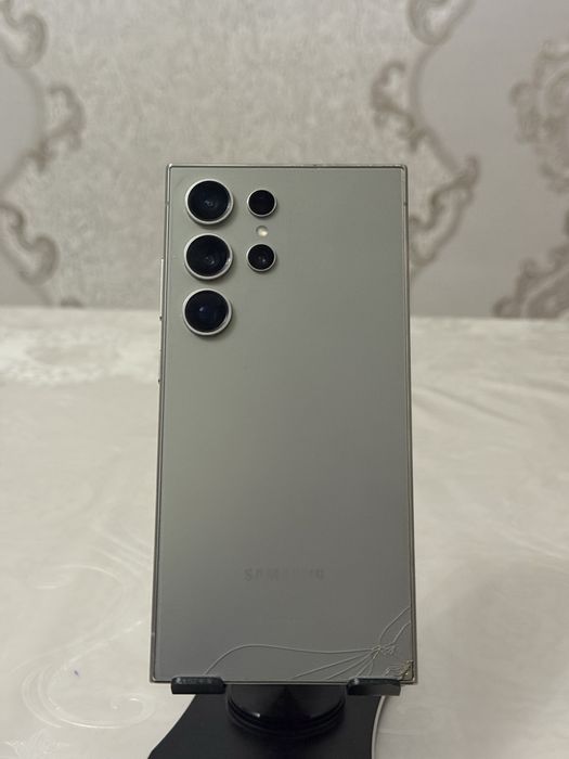 Samsung S24 Ultra 12/256 Gb karopka bor