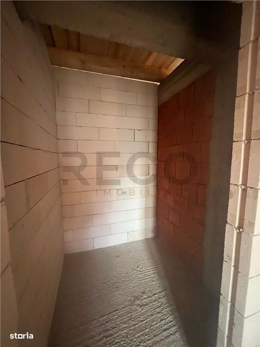 RECO Casa plan parter cu 3 dormitoare-la rosu- Paleu