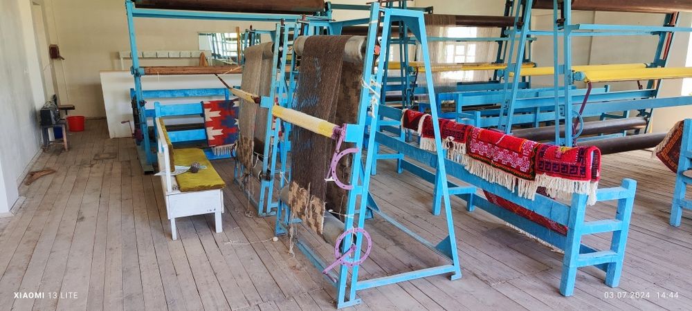 Гилам тўқиш станоклари