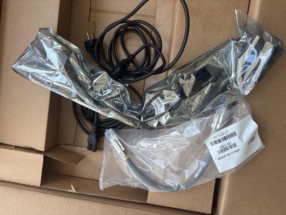 Коммутаторы Cisco WS-C3850-48P и WS-C3850-48F