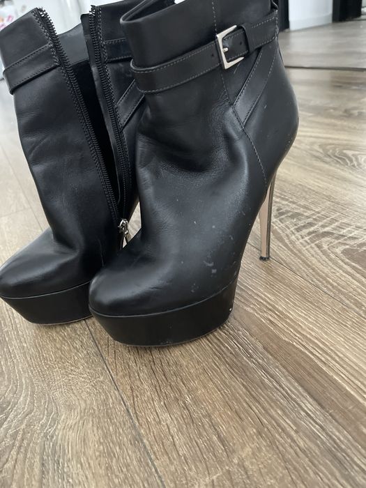 Botine dama cu toc elegante