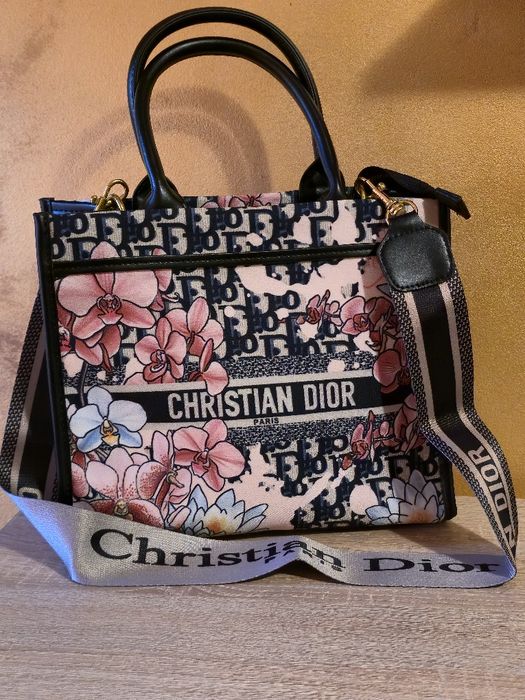 Dior прекрасна флорална дамска чанта