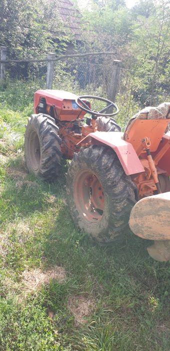 Tractoras 4x4  model italian