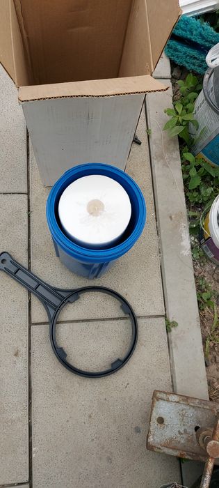 Продам фильтры и колбу для воды