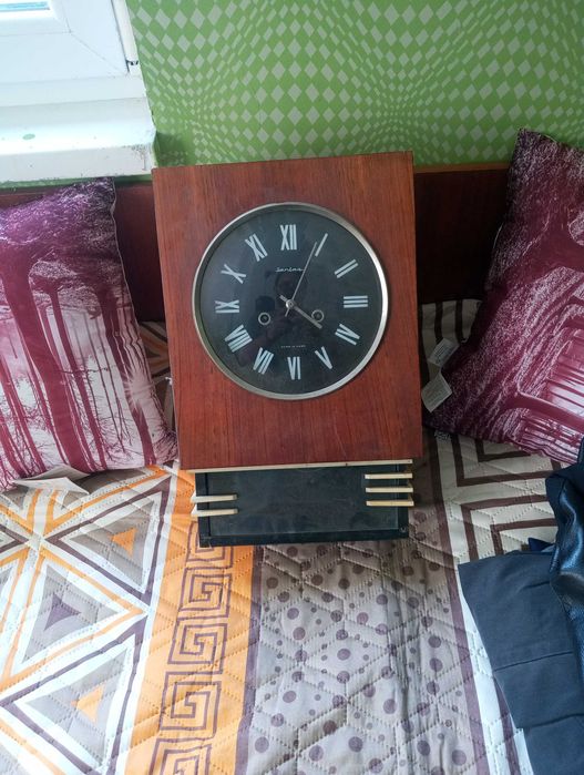 Винтидж часовник с махало