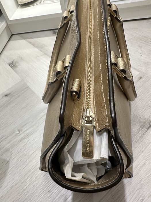 Сумка кожаная Michael Kors