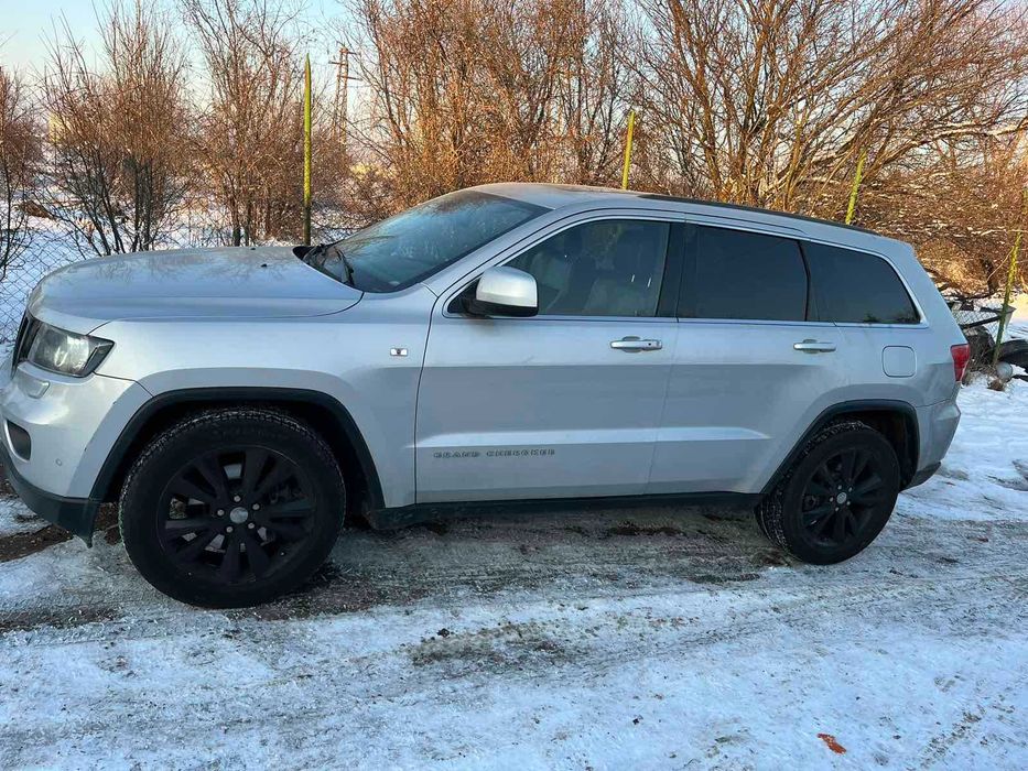 За части Jeep Grand Cherokee 3.0 crd 2013 година