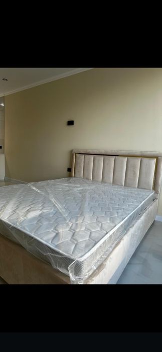 Кровать двуспальная