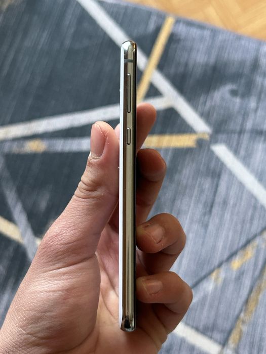 Самсунг с10е срочно 11 версия андроид