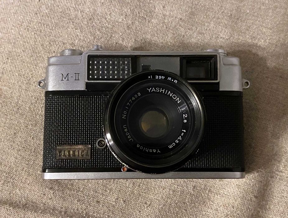 Aparat foto film Yashica M-II - model de colectie - netestat anii 60