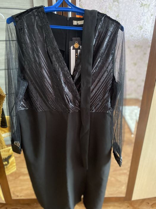 Срочно продам за 5000тг,размер 52