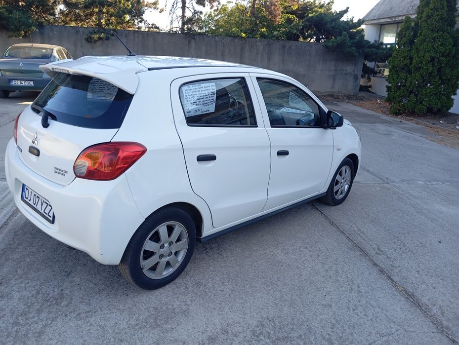 Mitsubishi space Star