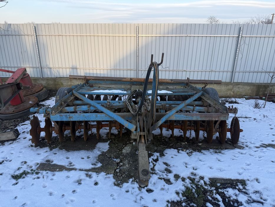 Vand sau schimb utilaje agricole!