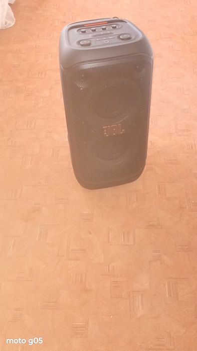 Boxă jbl impecabilă