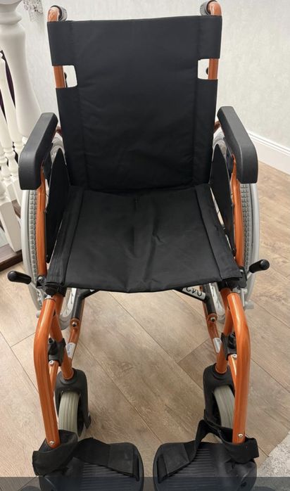 Инвалидная коляска