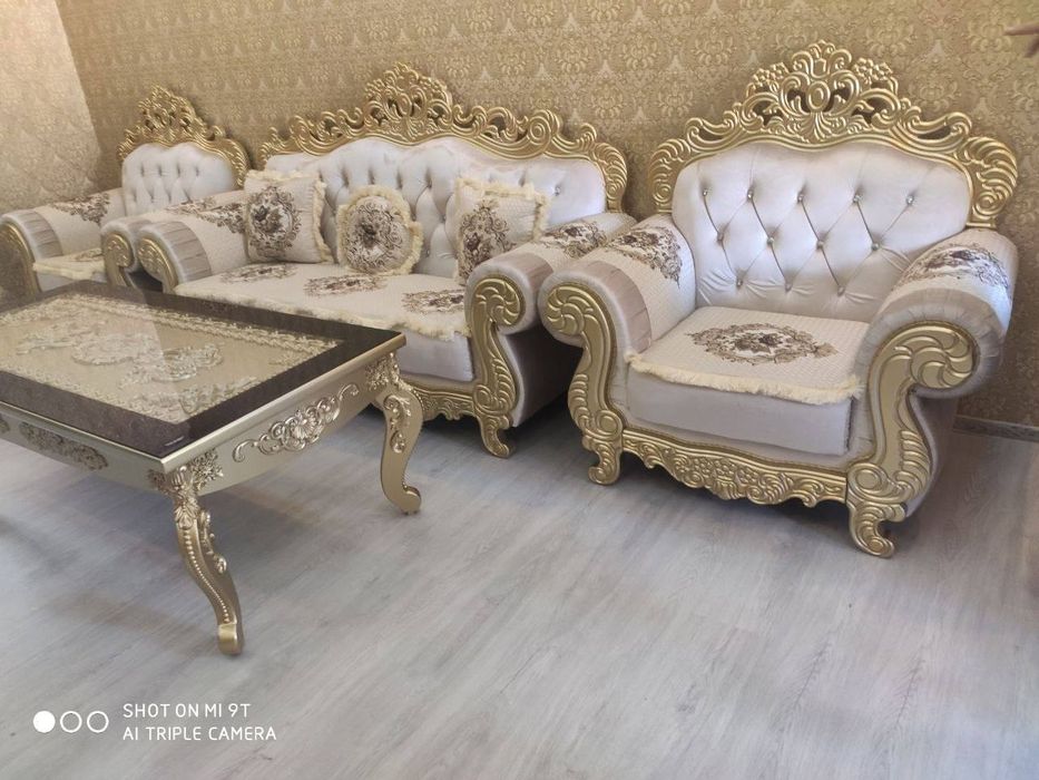 Мягкая диван для гостиной