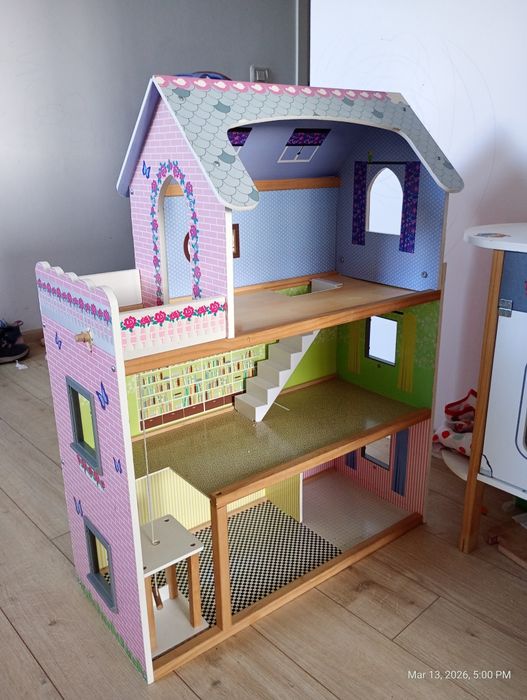 Casuta papusi cu multe accesorii