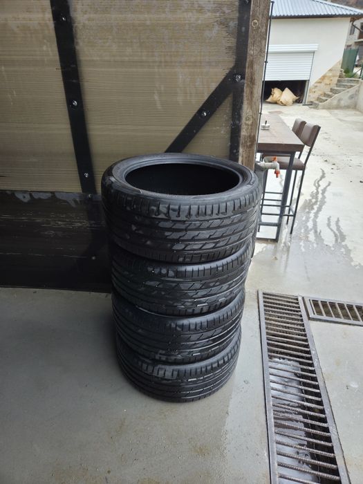 Гуми  Hankook 255/40/19 dot 06/25