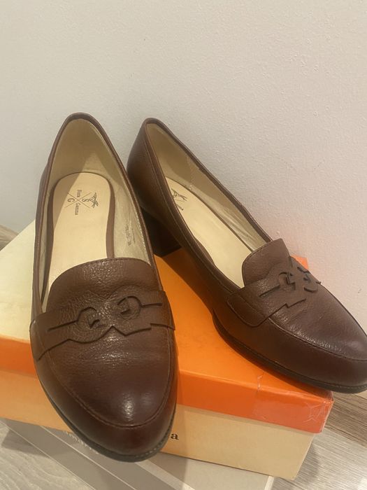 Продам женскую обувь