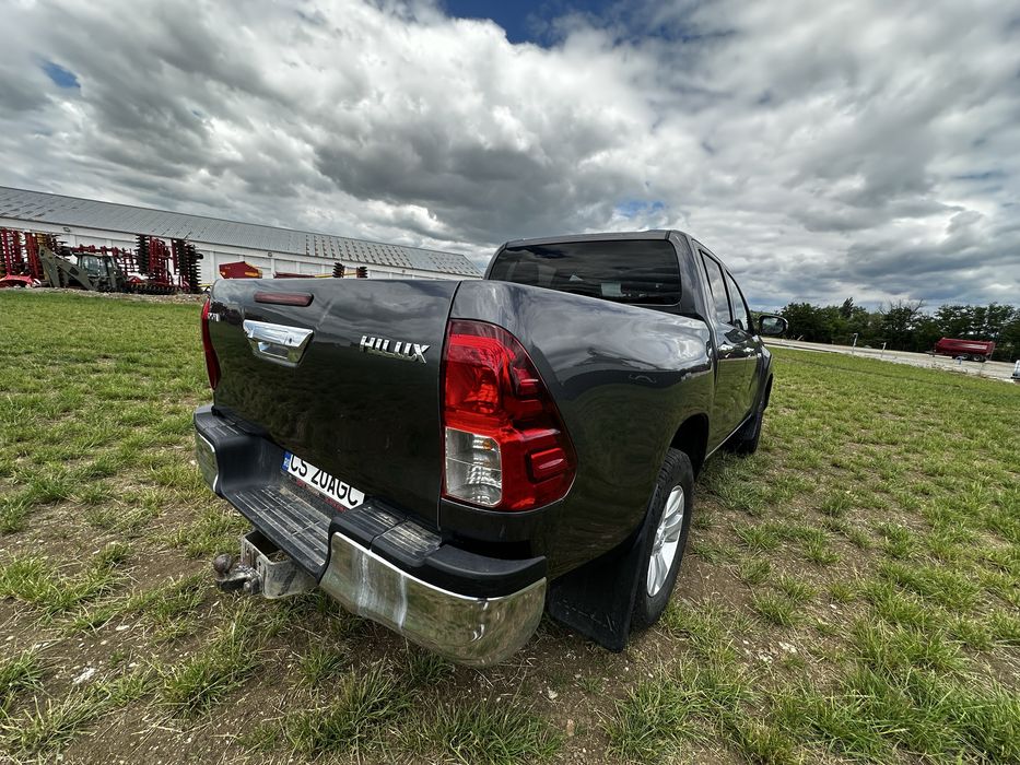 Toyota Hliux 2.4