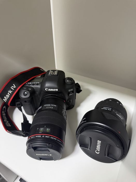 Aparat Canon EOS 5D mark IV si 2 obiective