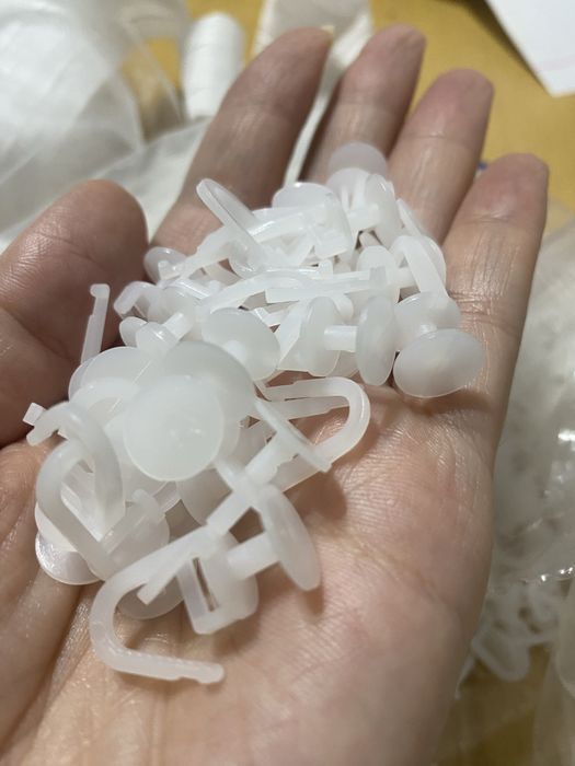 Крючок для штор