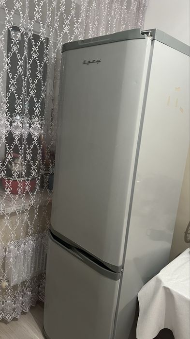 Холодильник б/у бу