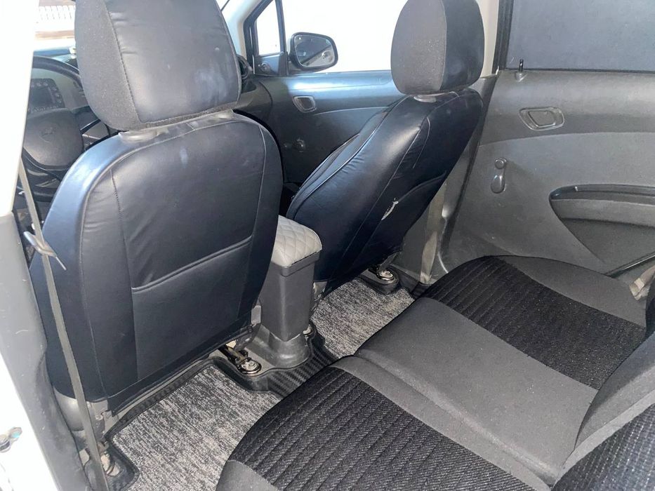 SPARK rangi oq 2011 yil holati zo'r