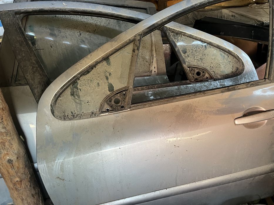 Usi fata spate Peugeot 307 si plafon cu trapa