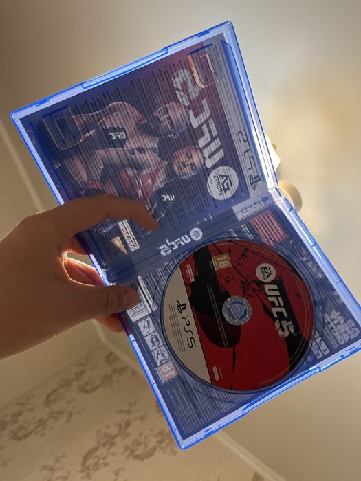 Продам диск Ufc5