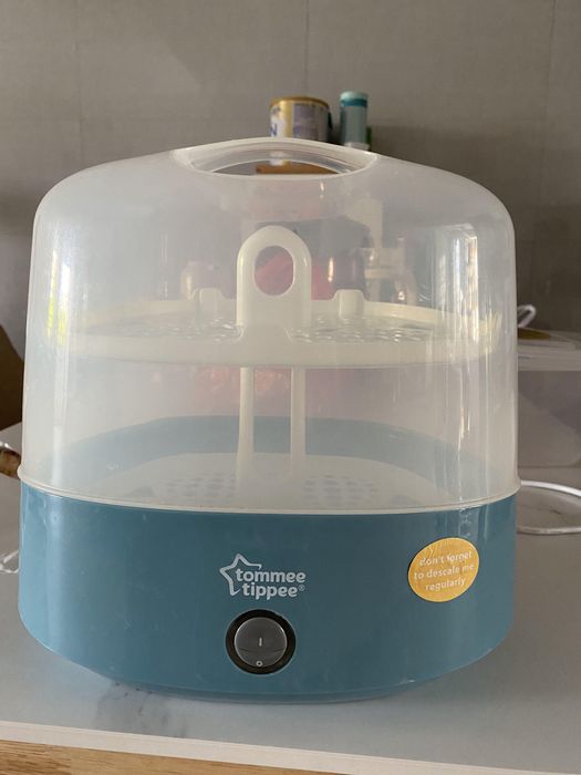 Парен стерилизатор Tommee Tippee, бебешки кърпи, седалка и аксесоари,