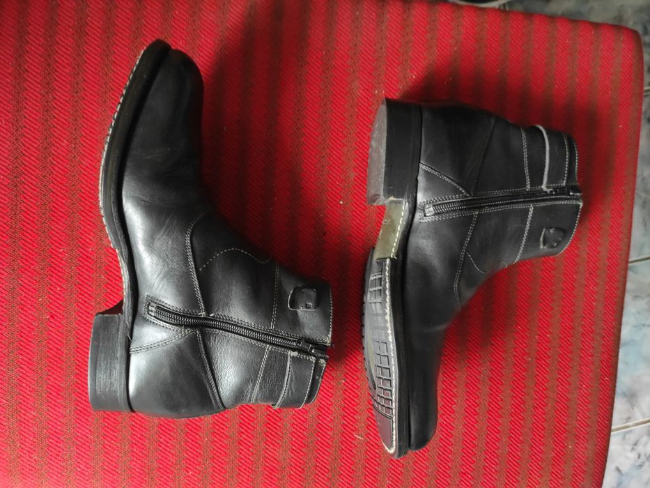 Cizme din piele naturala 100% foarte rezistente pentru sezonul rece