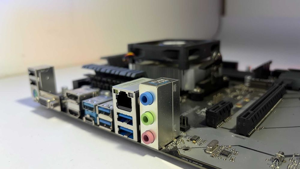 Дънна платка ASRock B450 Pro 4 + процесор